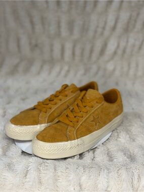 Converse Suede One Star Low Top Sneakers - Mustard Yellow unisex M 6.5/ W 8